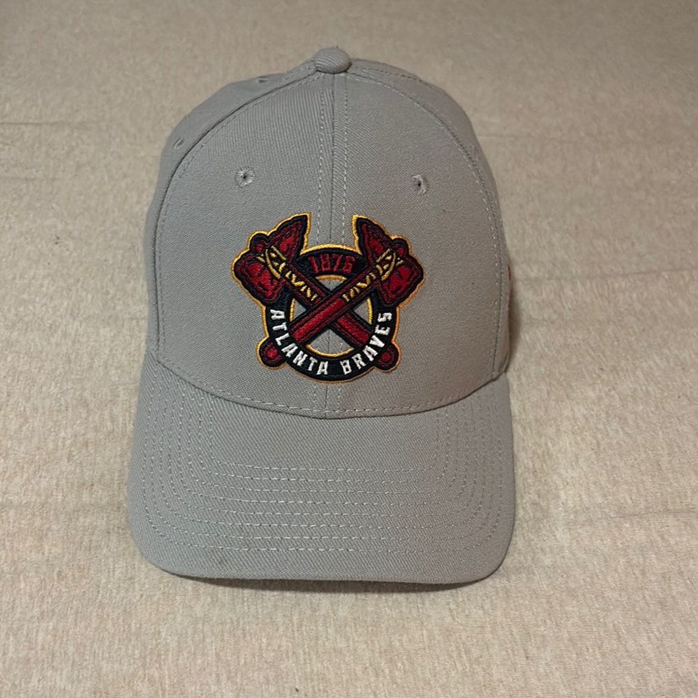 Atlanta Braves Gray Cap